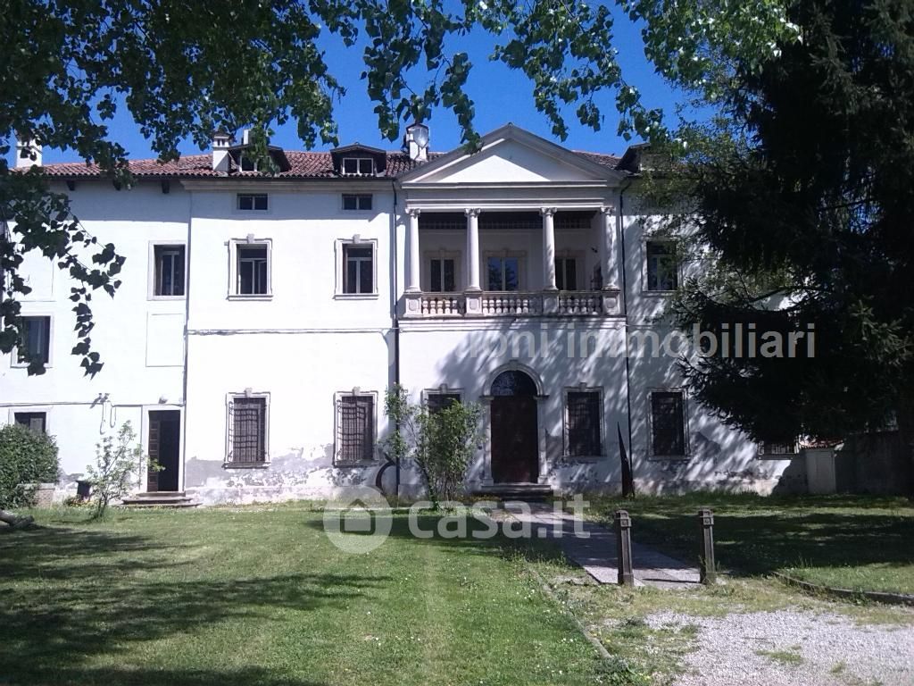 Villa in Vendita in Strada dei Pizzolati a Vicenza