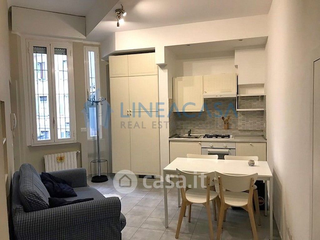 Appartamento in Vendita in Viale Abruzzi 64 a Milano