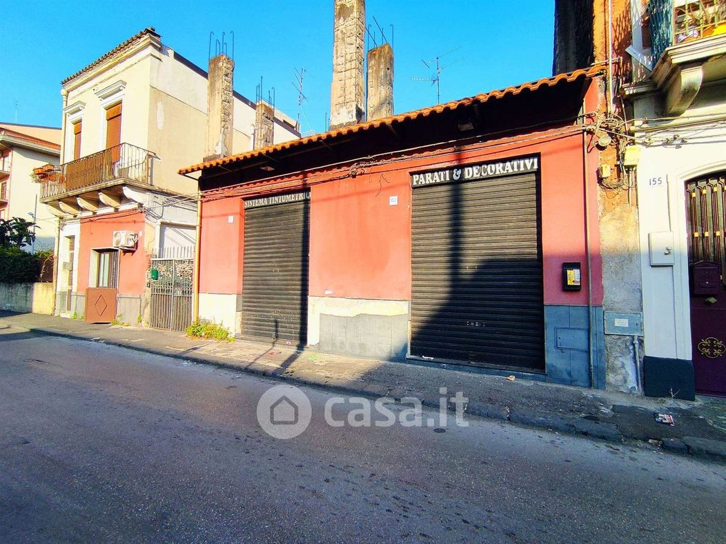 Negozio/Locale commerciale in Affitto in Via Stazzone 151 a Catania