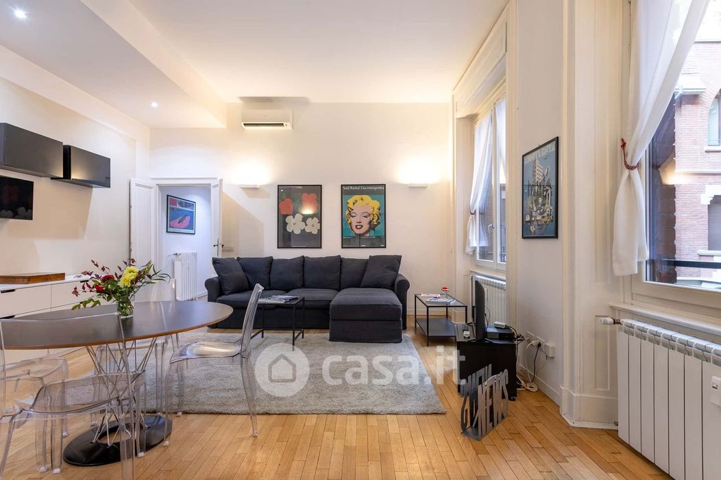 Appartamento in Affitto in Via Giosuè Carducci 36 a Milano