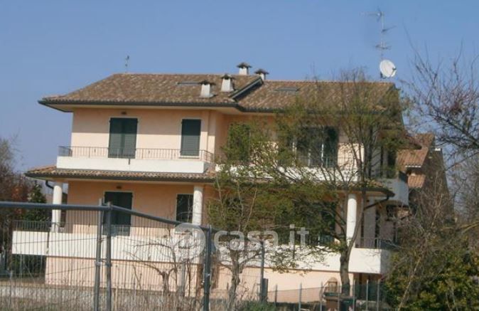 Casa indipendente in Vendita in Via Passo Buole a Forlì