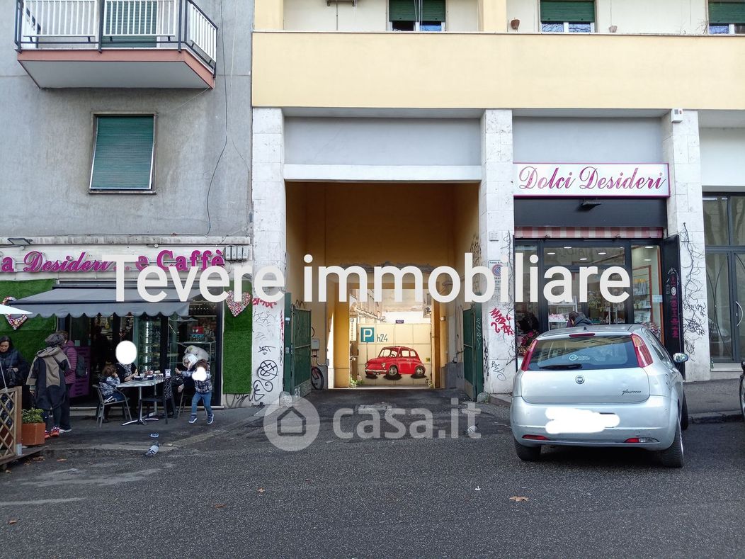 Garage/Posto auto in Vendita in Via Gaspare Gozzi a Roma