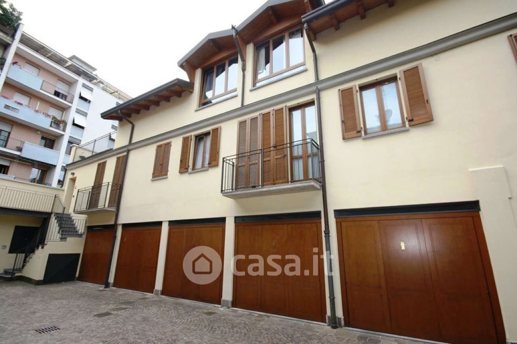 Appartamento in Affitto in Via Vittorio Emanuele II a Monza