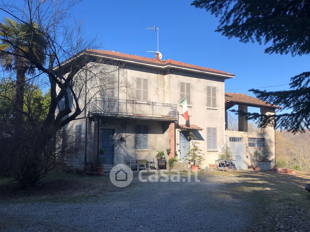 Rustico/Casale in Vendita in Strada provinciale a Tizzano Val Parma