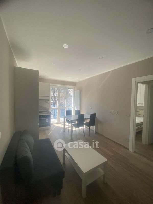 Appartamento in Affitto in Via Cercenasco 1 a Torino