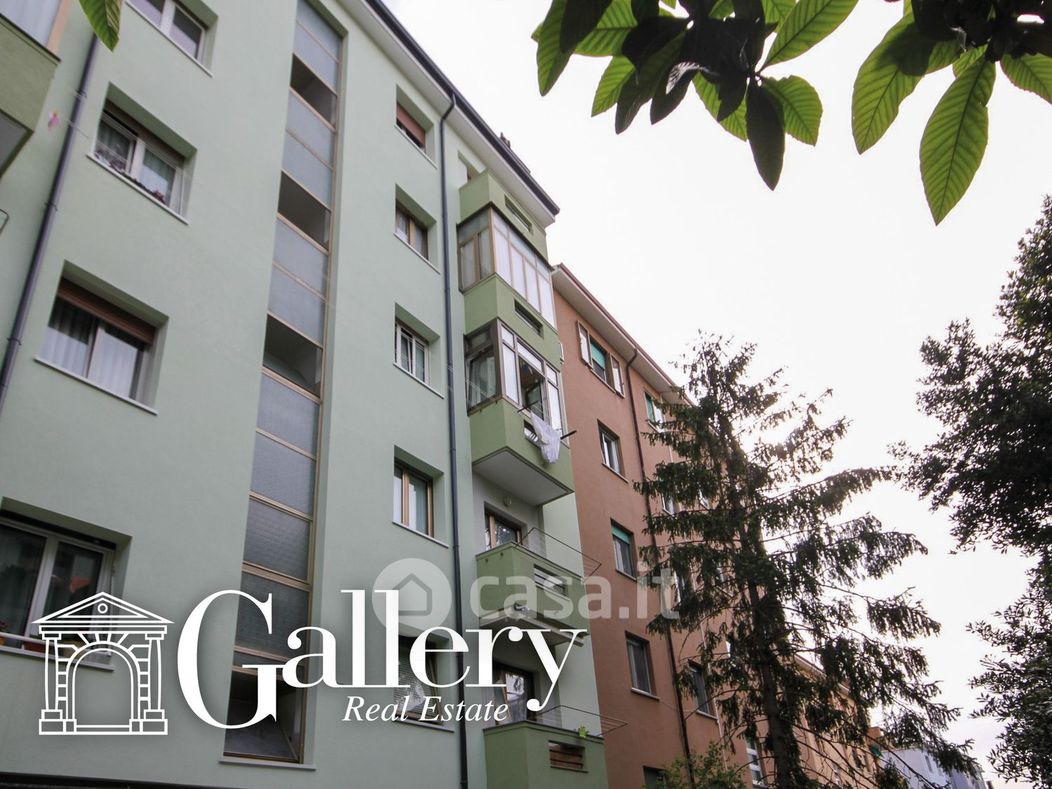 Appartamento in Vendita in Via Antonio Baiamonti a Trieste