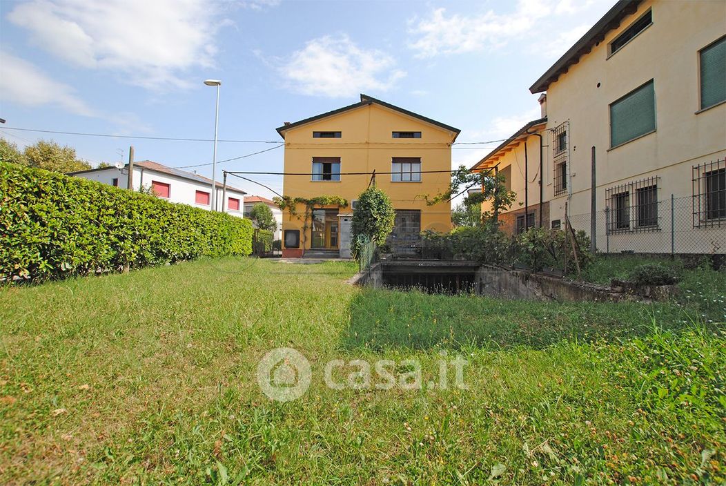 Casa indipendente in Vendita in Via Roma 106 a Trissino