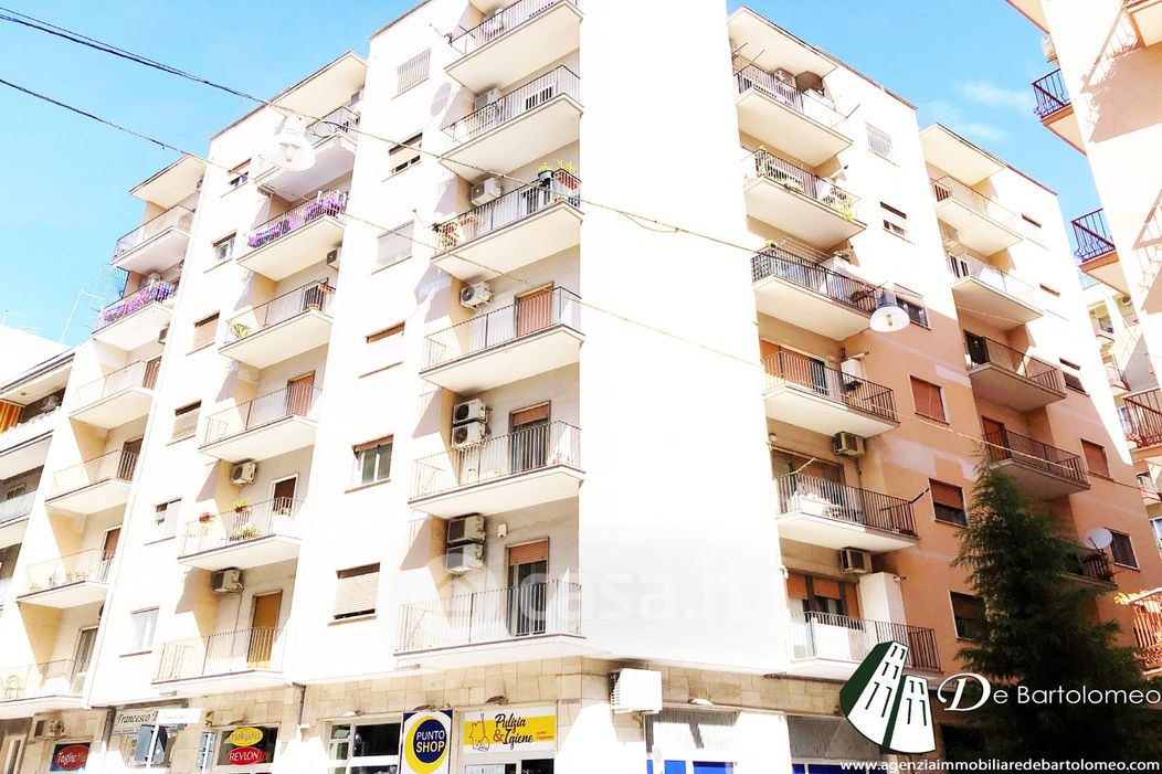 Appartamento in Vendita in Via MELLONE a Taranto