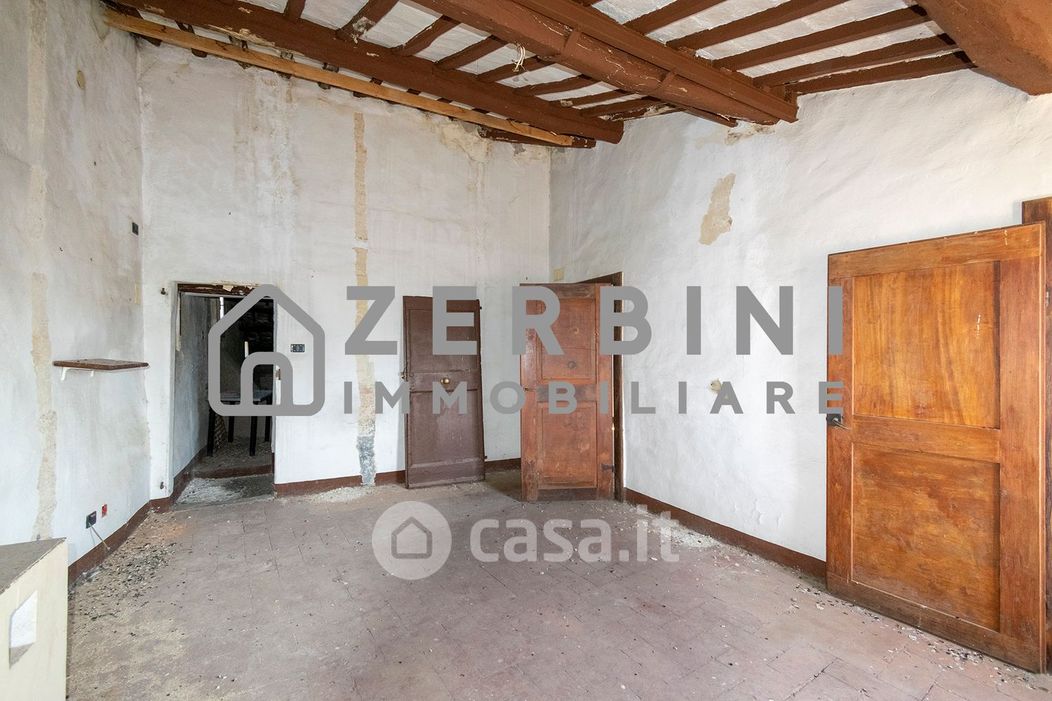 Appartamento in Vendita in Via Mazzini a Arezzo