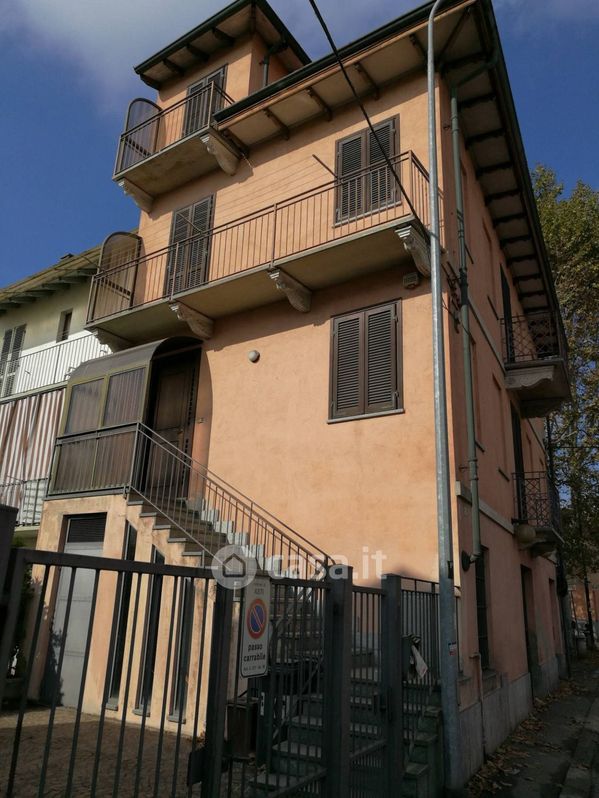 Casa indipendente in Vendita in Corso Palestro a Asti