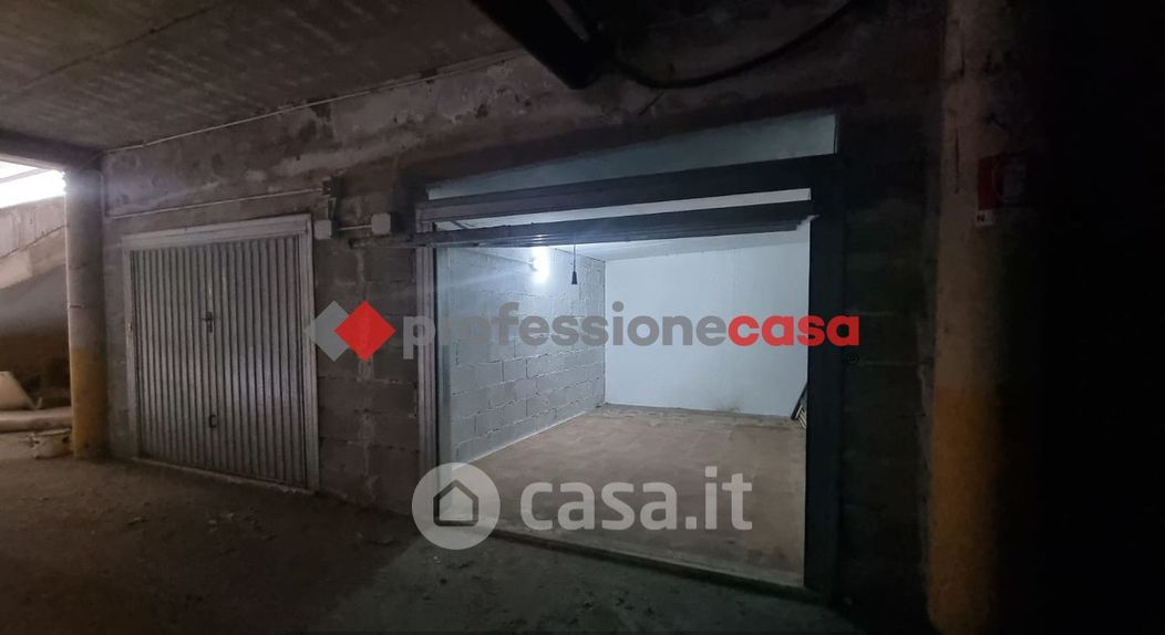 Garage/Posto auto in Vendita in Via Motomeccanica a Pomezia