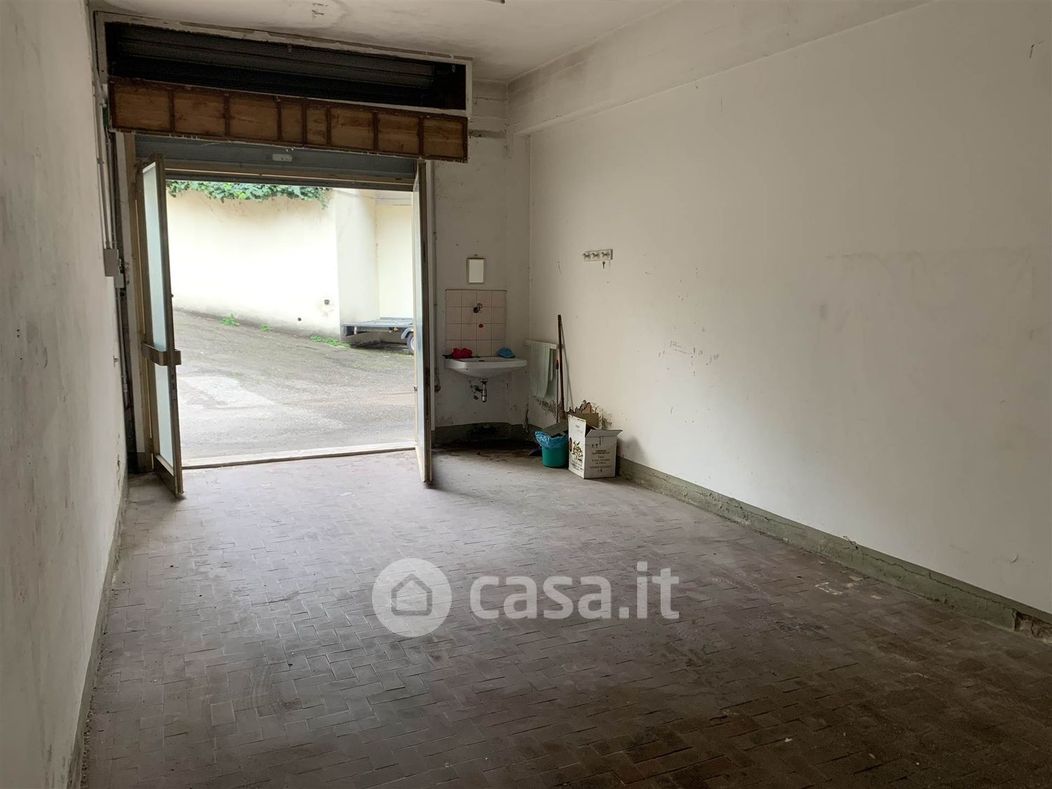 Garage/Posto auto in Vendita in Via Torcicoda a Firenze