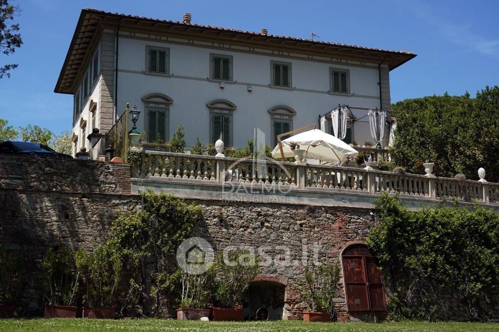 Villa in Vendita in Via del Commercio Sud a Casciana Terme Lari