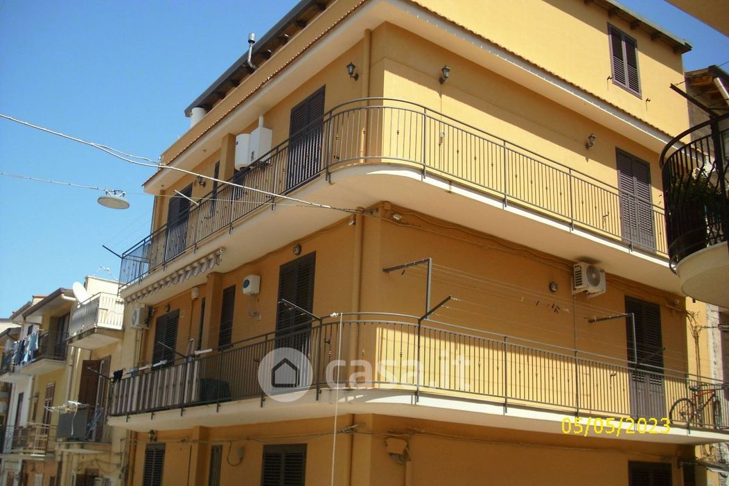 Appartamento in Vendita in Via Luigi Pirandello a Altavilla Milicia