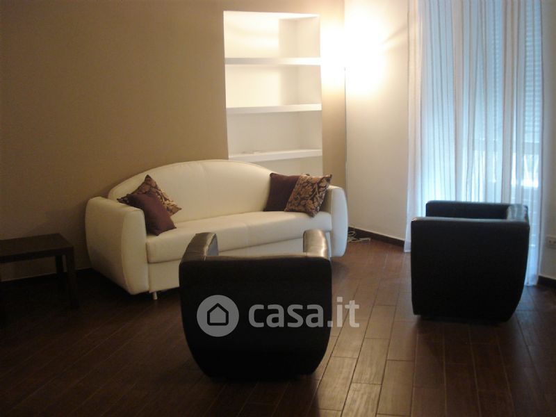 Appartamento in Affitto in Via Cavour 3 a Torino
