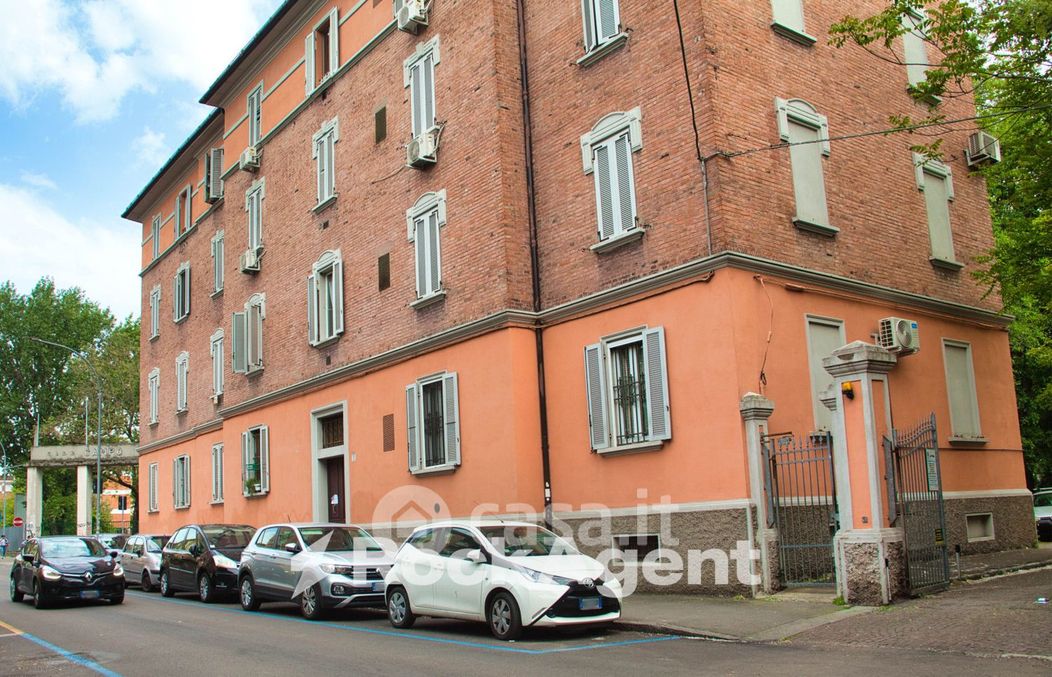 Appartamento in Vendita in Via Mondo 4 -2 a Bologna