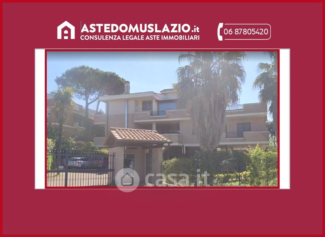 Appartamento in Vendita in Via Loazzolo 287 a Roma