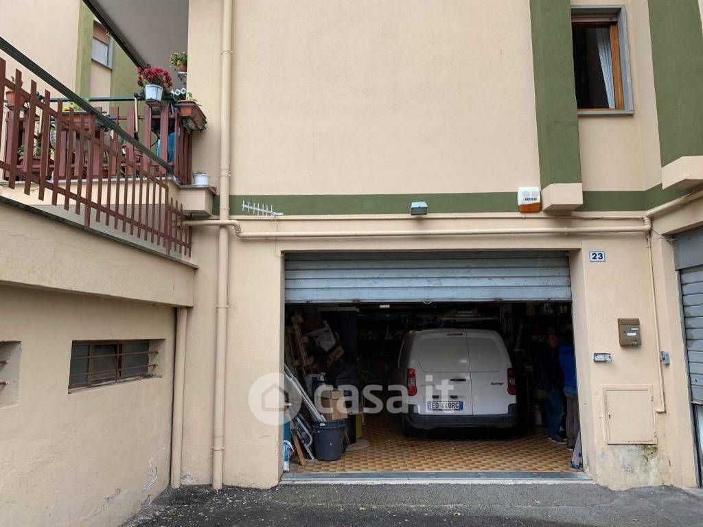 Garage/Posto auto in Vendita in Via Gioacchino Belli 23 a Albano Laziale