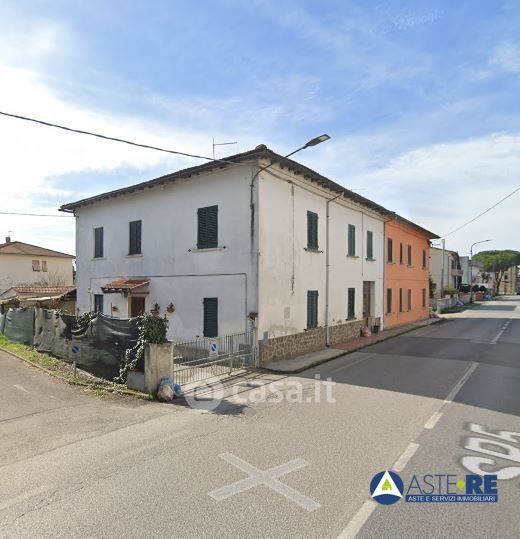Appartamento in Vendita in Via Francesca Sud 435 a Santa Maria a Monte
