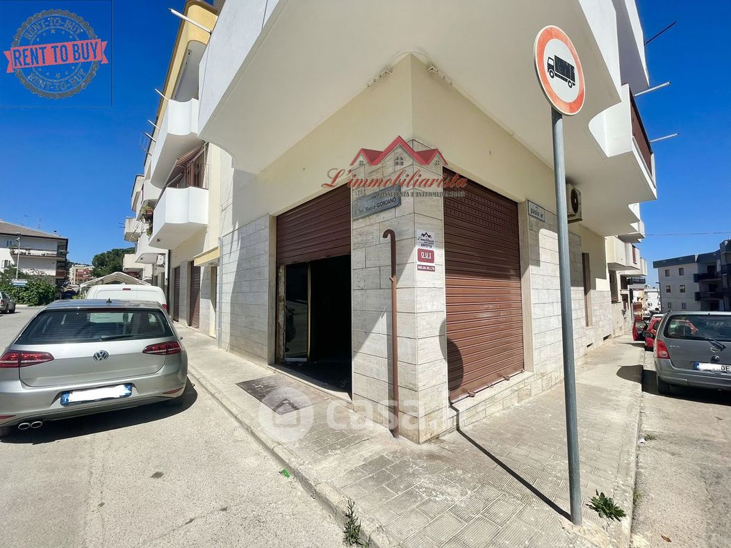 Negozio/Locale commerciale in Vendita in Via Sottotenente Rocco Giordano a Cassano delle Murge