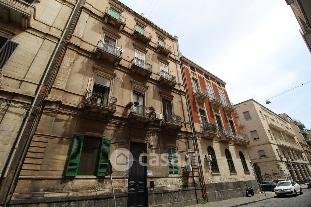 Appartamento in Vendita in Via Umberto I 283 a Catania