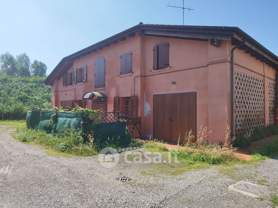 Casa Bi/Trifamiliare in Vendita in Strada villavara a Modena