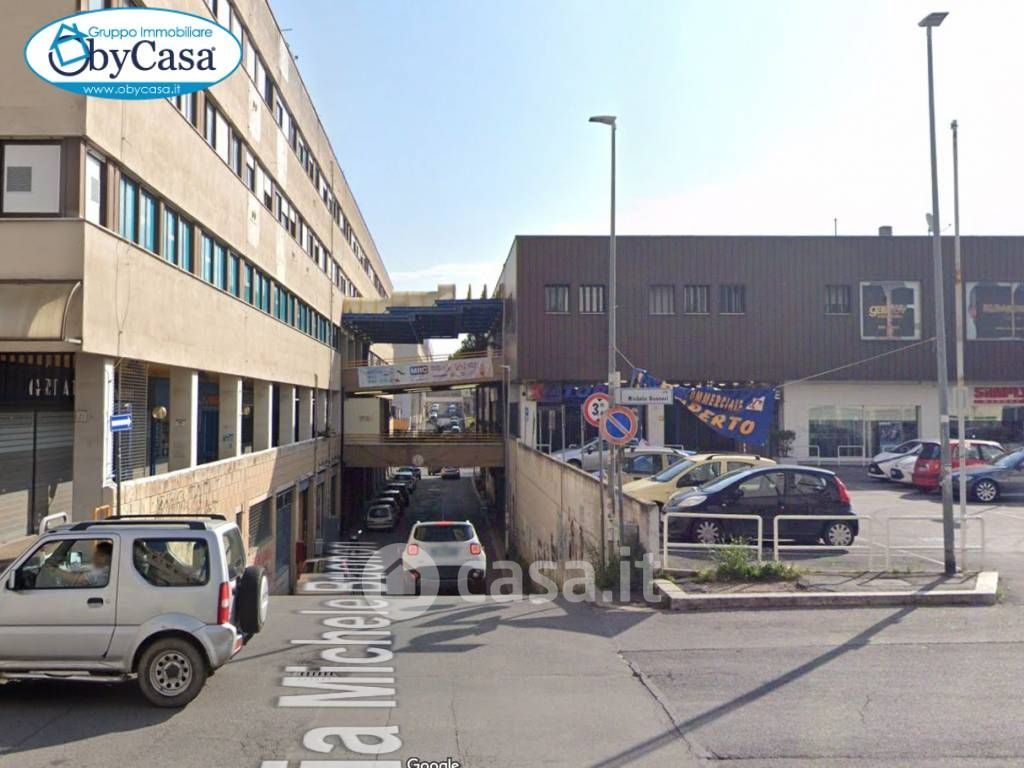 Negozio/Locale commerciale in Vendita in Via Amico Aspertini a Roma