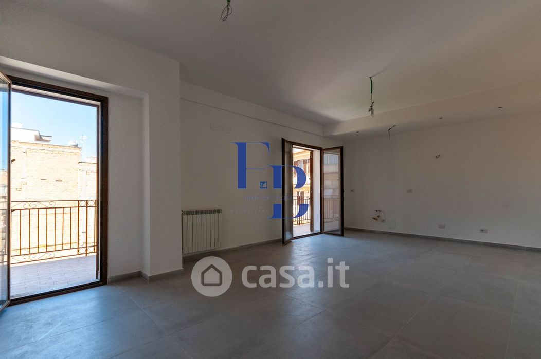 Appartamento in Vendita in Via Livio Andronico a Bagheria