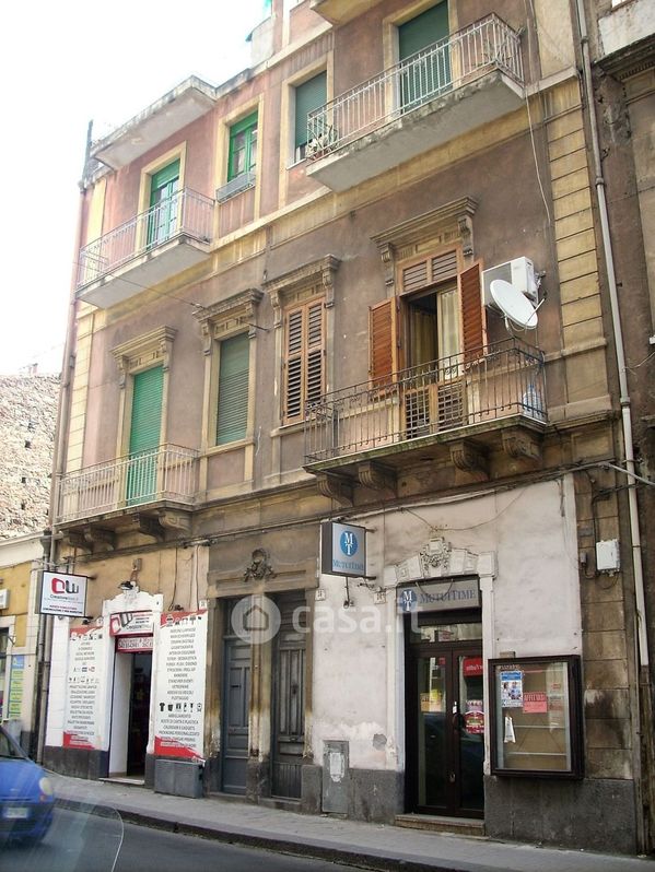 Appartamento in Vendita in Via Vincenzo Giuffrida 38 a Catania