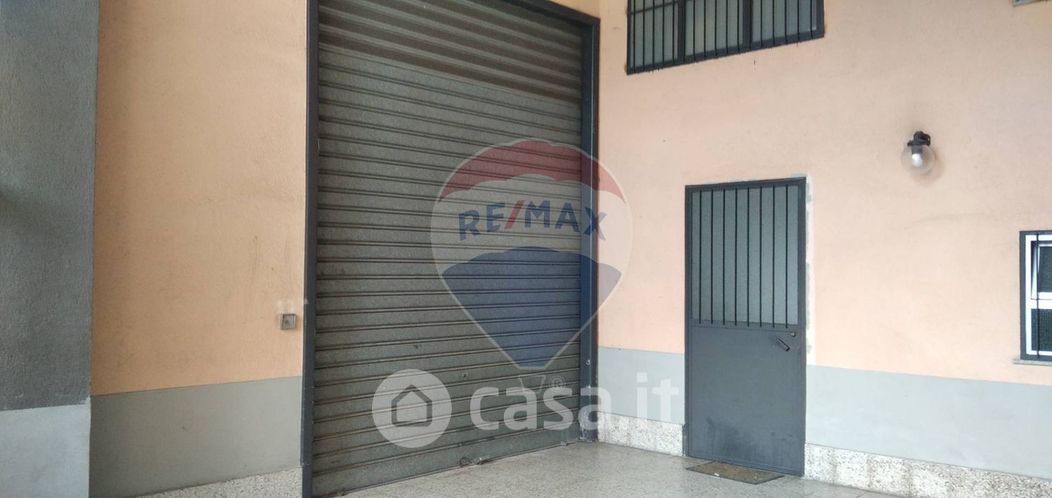 Garage/Posto auto in Vendita in Via Acicastello 9 a Aci Castello