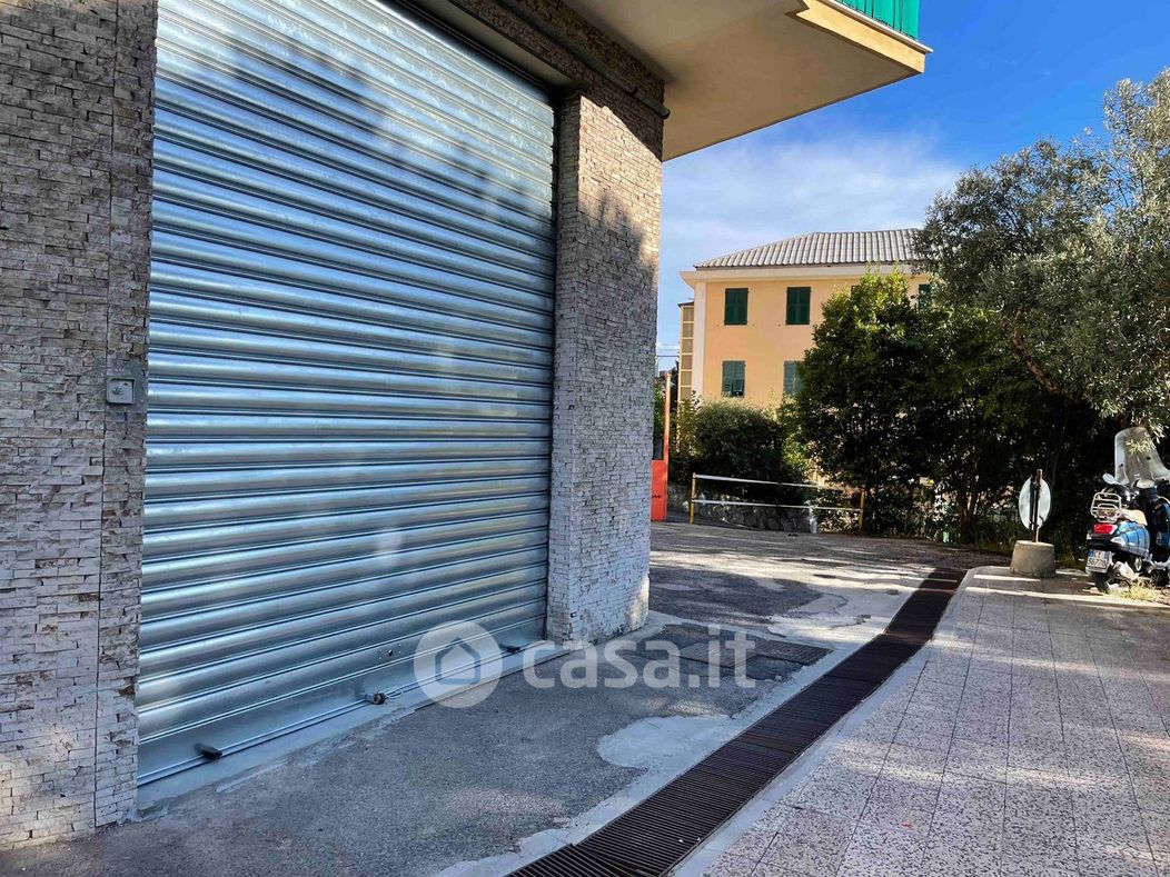 Garage/Posto auto in Vendita in Viale Bernabò Brea a Genova