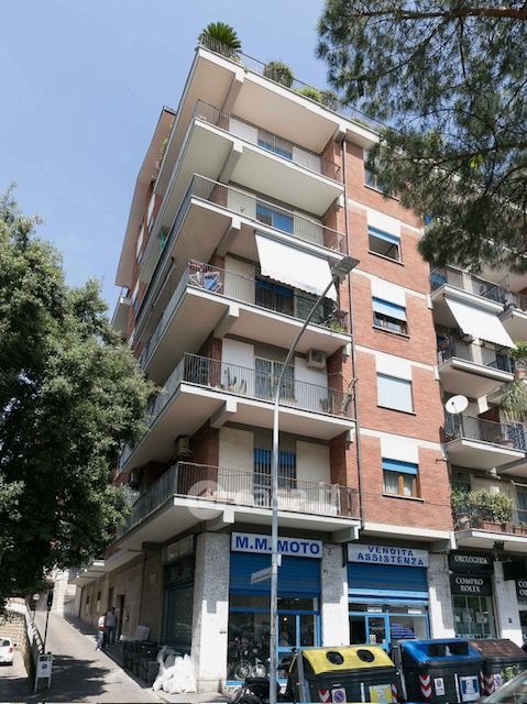 Appartamento in Vendita in Via San Roberto Bellarmino 4 a Roma