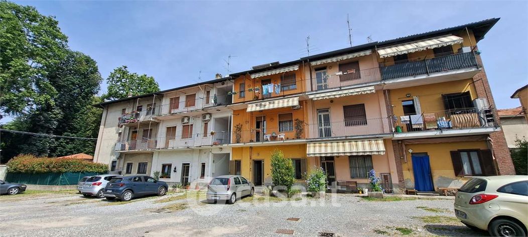 Appartamento in Vendita in Via Enrico Donghi 1 a Cesano Maderno