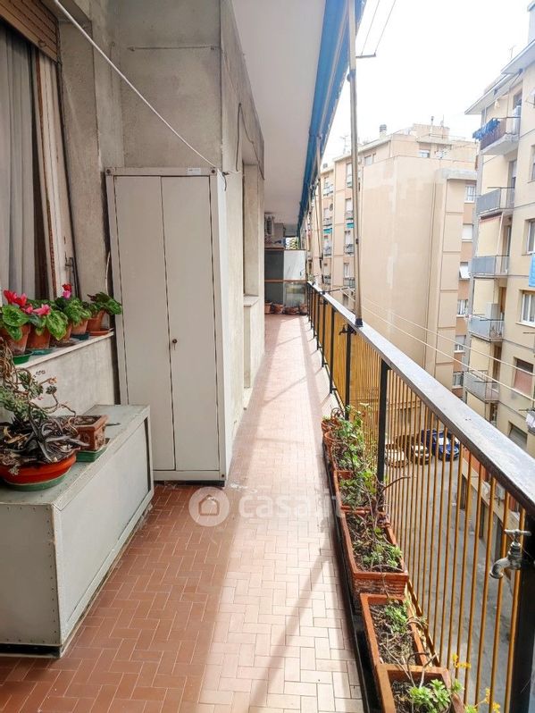 Appartamento in Vendita in Via Borzoli a Genova