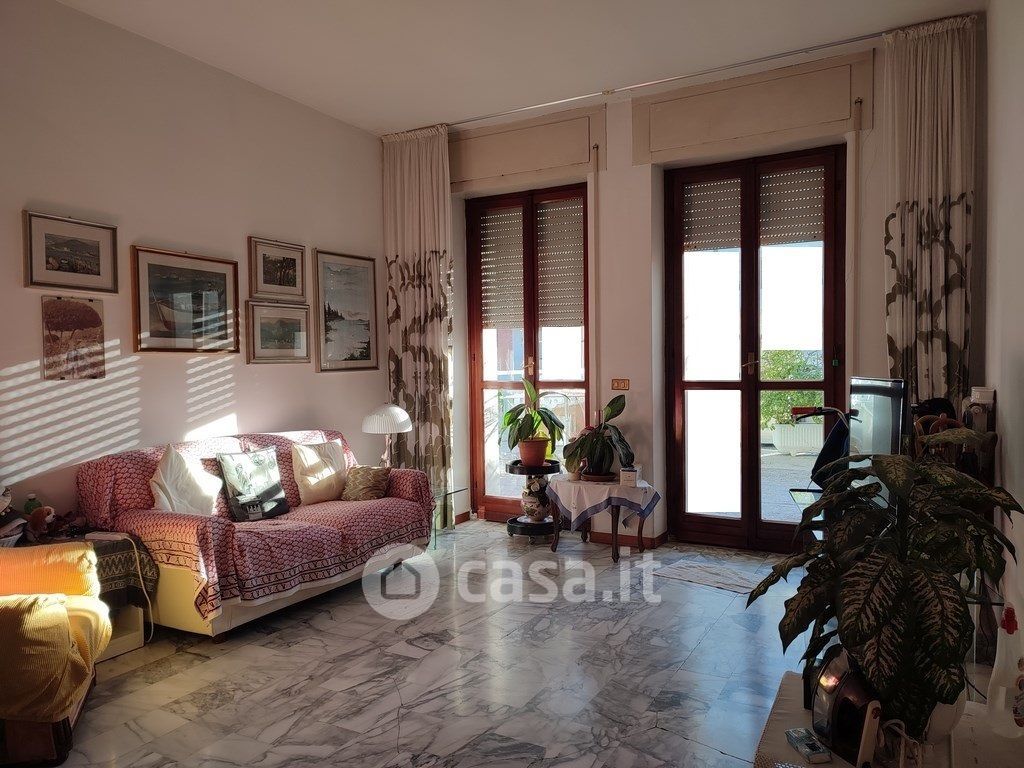 Appartamento in Vendita in Via Felice Cavallotti 4 a Carrara