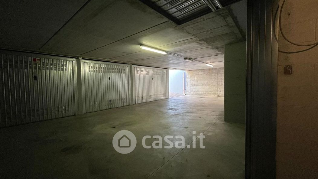 Garage/Posto auto in Vendita in Via benozzo gozzoli 15 a Torino