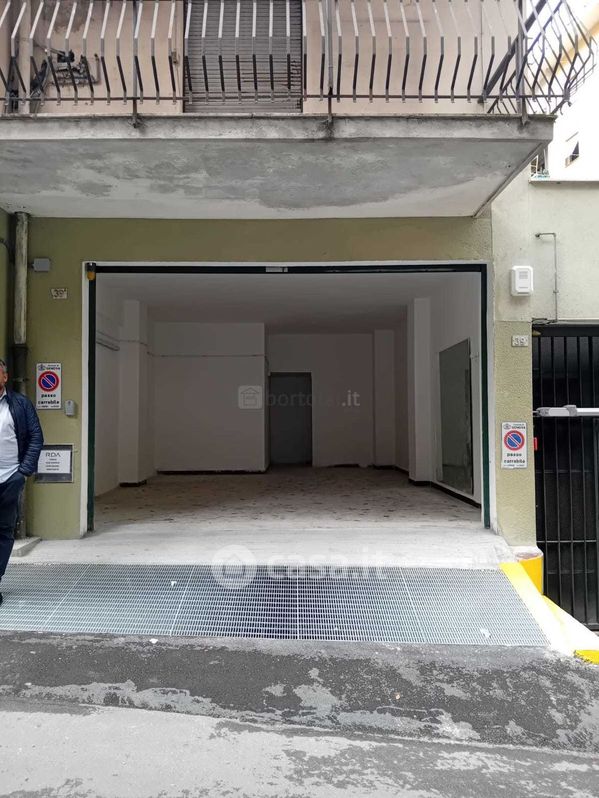 Garage/Posto auto in Vendita in Salita Superiore della Noce a Genova