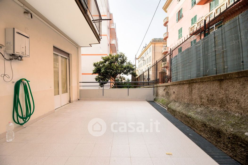 Appartamento in Vendita in Via Carlo Antonio Tavella a Genova
