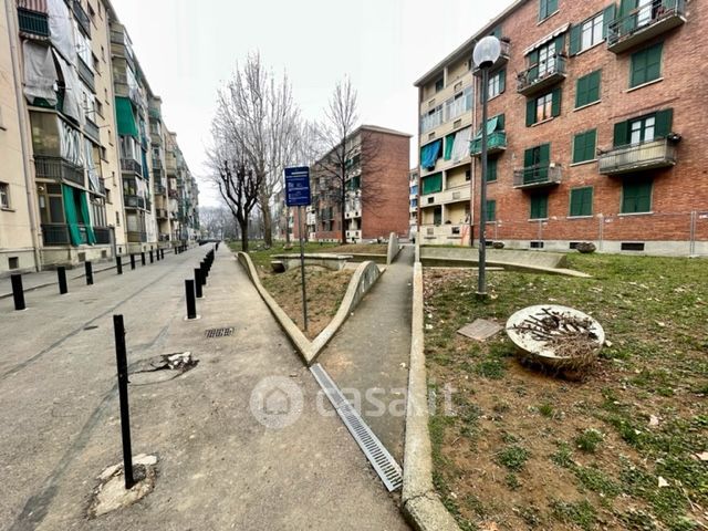 Appartamento in Vendita in Via Angelo Scarsellini 12 Q a Torino