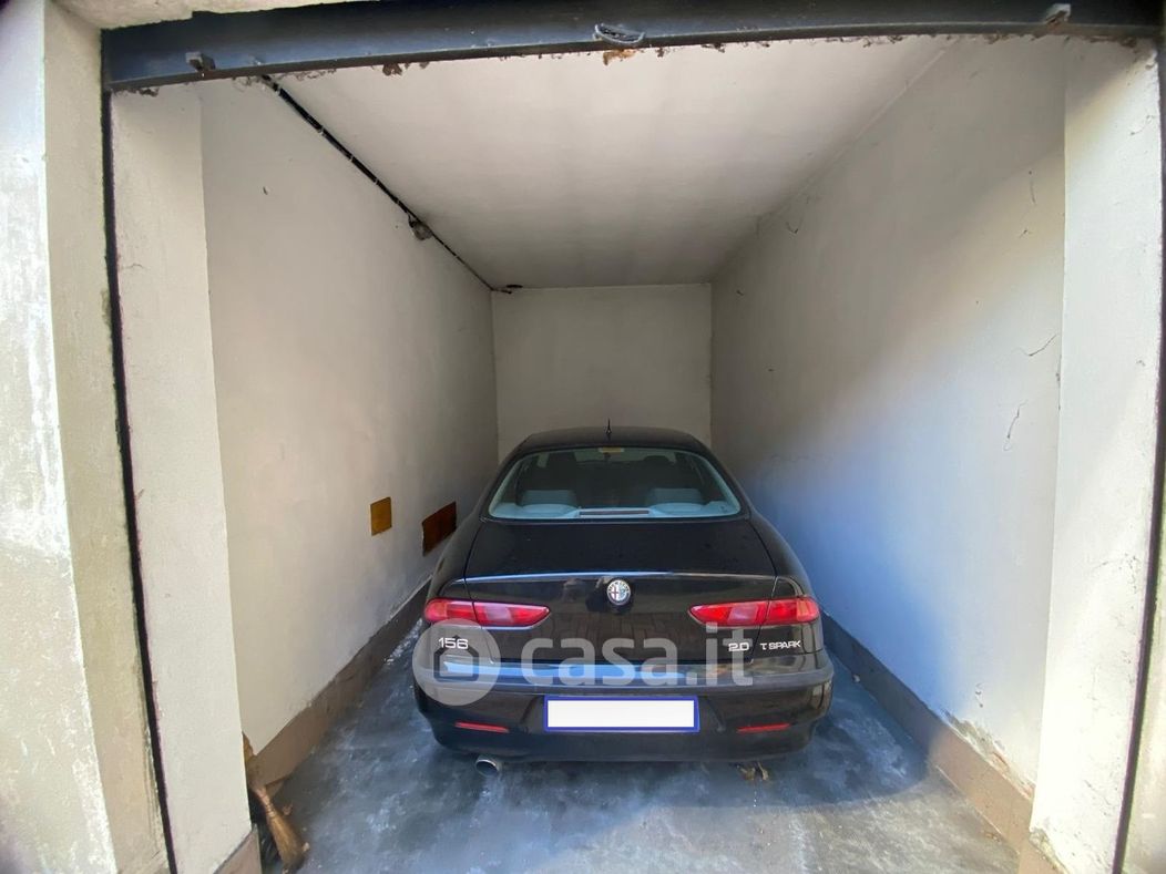 Garage/Posto auto in Vendita in Via Vittoria Colonna 5 a Torino