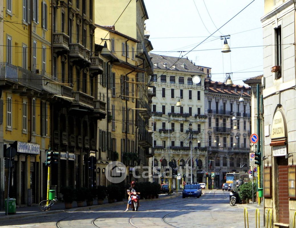 Negozio/Locale commerciale in Vendita in Piazzale Luigi Cadorna a Milano