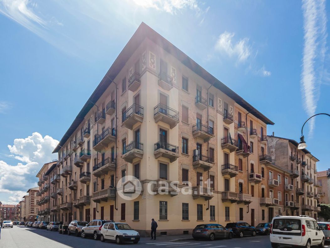 Appartamento in Vendita in Via Emanuele Luserna Di Rorà 23 a Torino