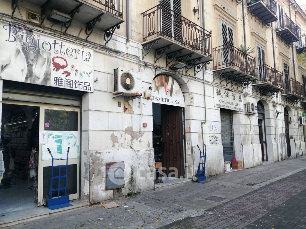 Negozio/Locale commerciale in Vendita in Via Lincoln a Palermo