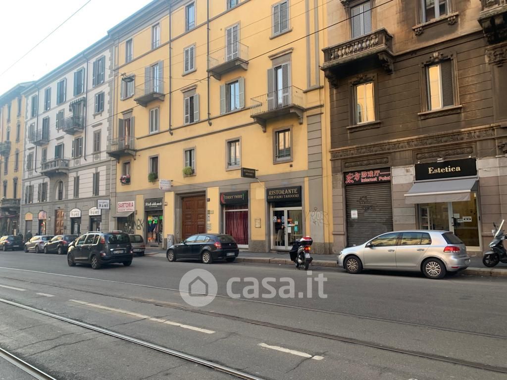 Negozio/Locale commerciale in Vendita in Via Carlo Farini 39 a Milano