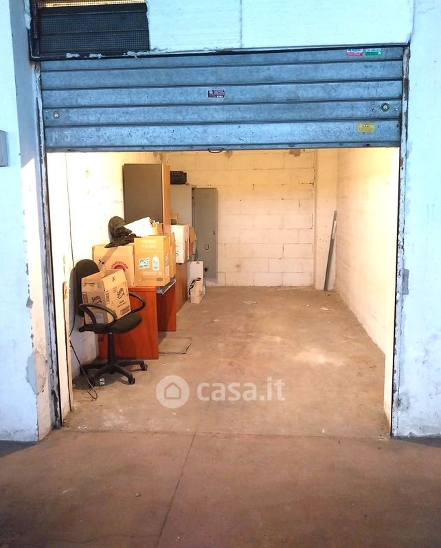Garage/Posto auto in Vendita in Via Sansepolcro a Roma