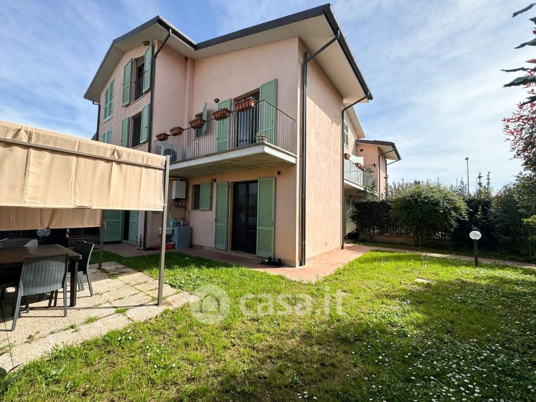 Villa in Vendita in Via Titignano a Cascina