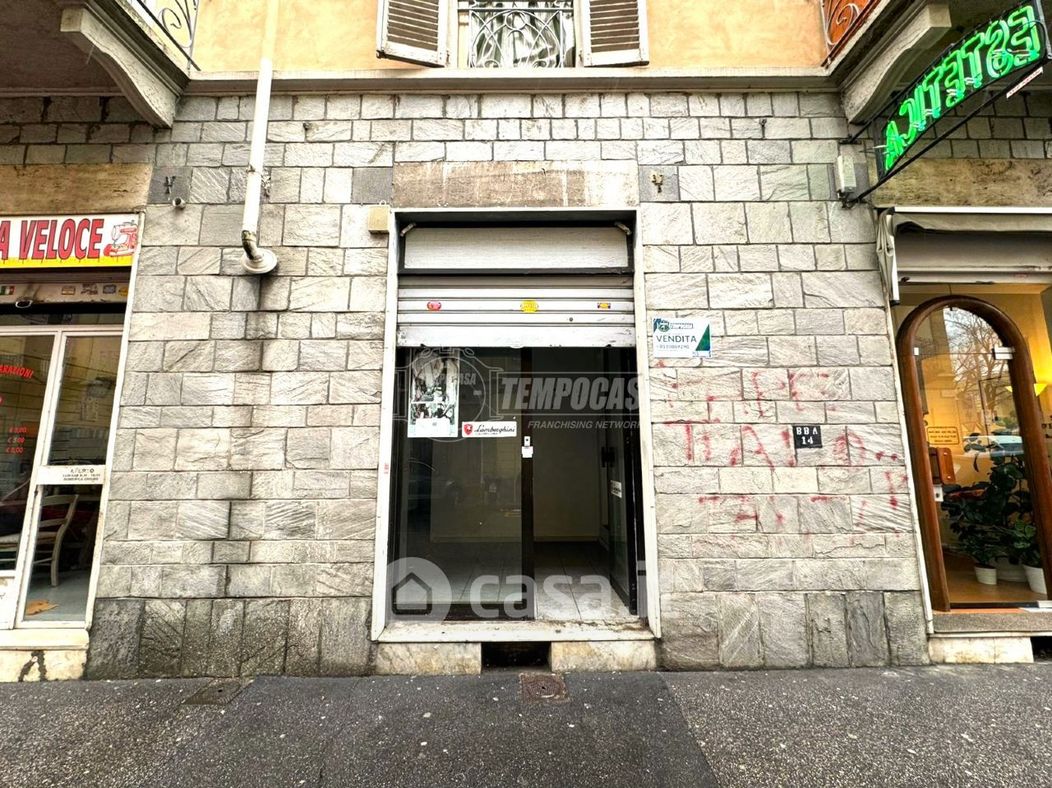 Negozio/Locale commerciale in Vendita in Via Balme 37 b a Torino