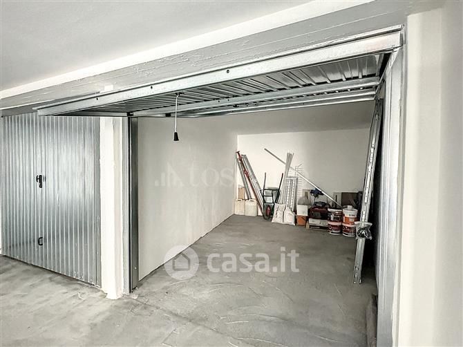Garage/Posto auto in Vendita in a Sassari