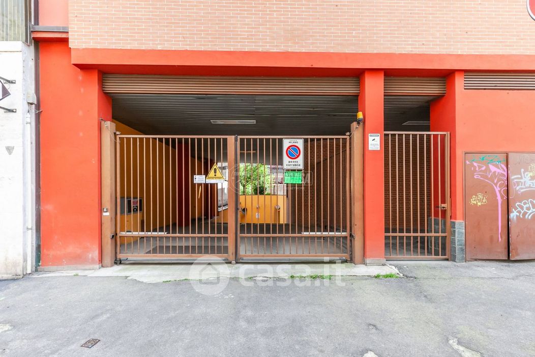 Garage/Posto auto in Vendita in Via Emilio Broglio 5 a Milano