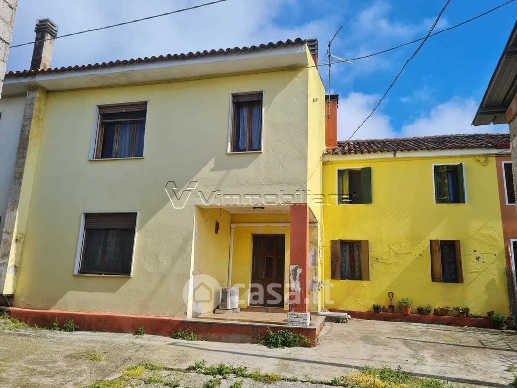 Casa Bi/Trifamiliare in Vendita in Via Caselle a Noventa Vicentina